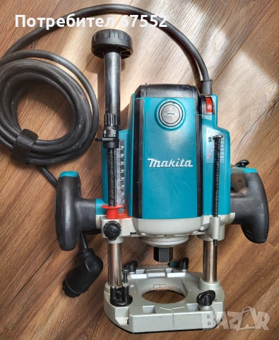 Оберфреза Makita Rp2301fc