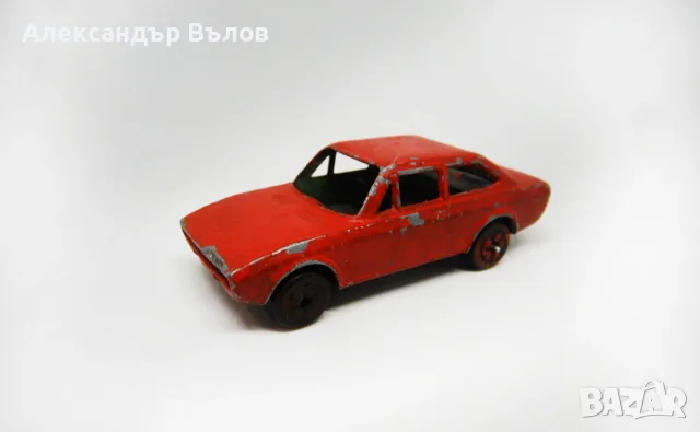 Стара Рядка метална количка FIAT 124 Sport 1600 Playart Хонконг - За реставрация