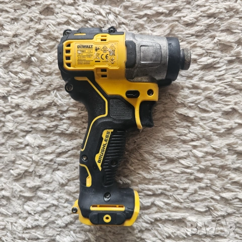 Dewalt DCF801 12 волта импакт, снимка 2 - Винтоверти - 54546586