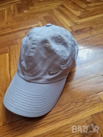 Страхотна мъжка шапка с козирка NIKE, без забележки, размер S / M , цена 10€, снимка 2 - Шапки - 55656577