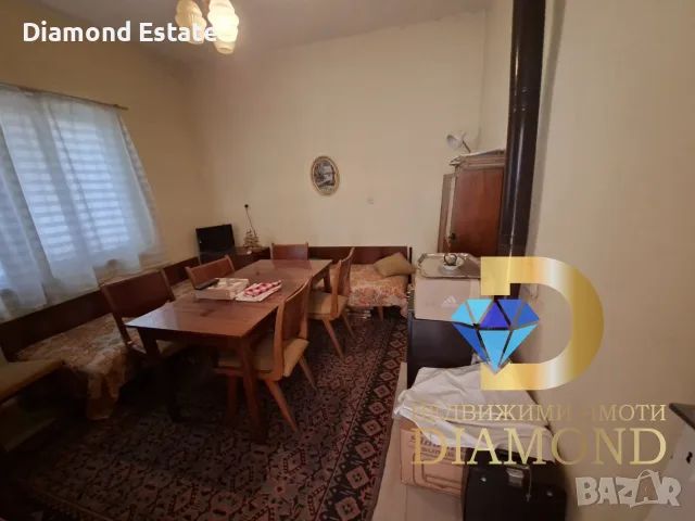 Едноетажна къща в град Чирпан, снимка 5 - Къщи - 55582672