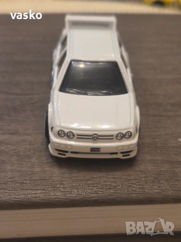 Hotwheels VW JETA MK3, снимка 2 - Колекции - 54478805