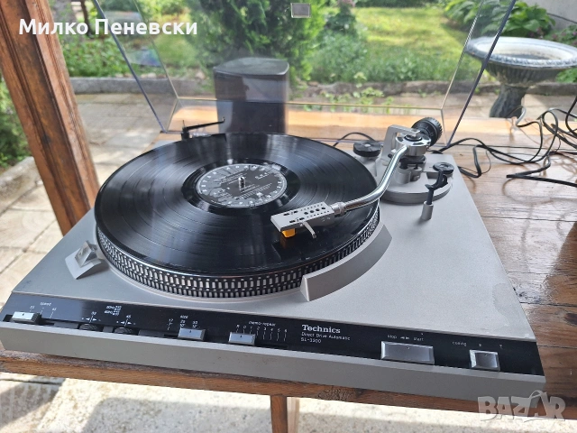 TECHNICS SL 3300.DIRECT DRIVE TURNTEIBAL.MADE IN JAPAN.