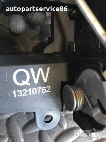 Брава заключващ механизъм за задна лява врата за Vauxhall Opel Vectra C (2002-2006) 13210762, снимка 2 - Части - 54968695