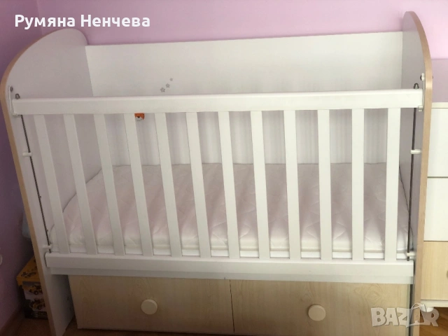 КОМПЛЕКТ Бебешка кошара със скрин и повивалник, снимка 4 - Бебешки легла и матраци - 54092807
