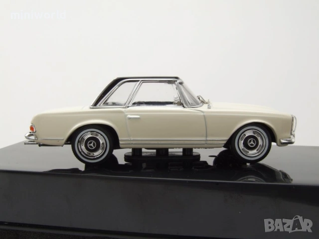 Mercedes 230 SL W113 Pagode Hardtop 1964 - мащаб 1:43 на IXO моделът е нов в PVC дисплей-кейс, снимка 4 - Колекции - 54503956