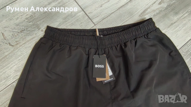 Чисто нови оригинални черни плажни шорти HUGO BOSS р-р М, снимка 3 - Бански - 54368604