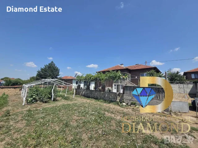 Двуетажна къща с гараж в село Брод, общ. Димитровград, снимка 8 - Къщи - 55311619
