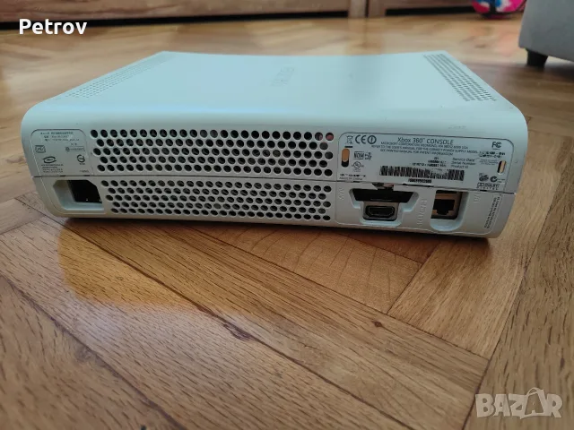 XBOX 360 (Jasper) за части или ремонт