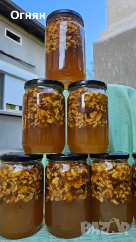 Пчелен мед с печени орехи, снимка 2 - Пчелни продукти - 53034843