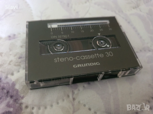 диктофон GRUNDIG stenorette 2000, снимка 7 - Радиокасетофони, транзистори - 54442524