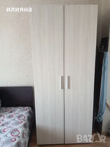 Двукрилен гардероб 