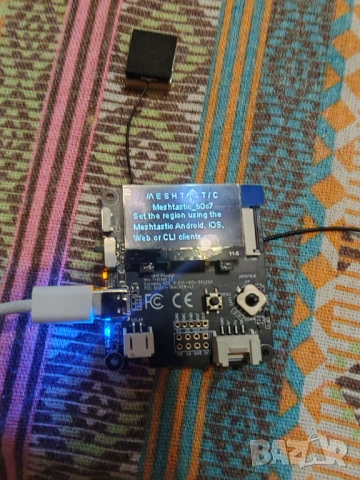 Чисто нов Wio Tracker L1 Meshtastic LoRa GPS тракер, снимка 2 - Друга електроника - 54756075