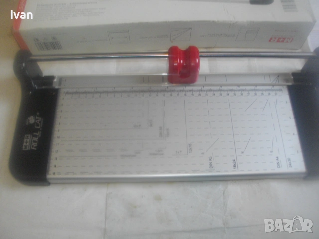 НОВ Немски оригинален РОЛКОВ НОЖ ЗА РЯЗАНЕ НА ХАРТИЯ до 32 см А 4 ROLL CAT РЕЗАЧКА ТРИМЕР, снимка 7 - Други инструменти - 54033969