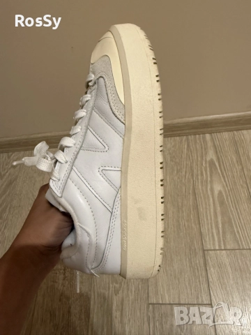 Дамски сникърси New Balance CT302, снимка 6 - Маратонки - 55378069