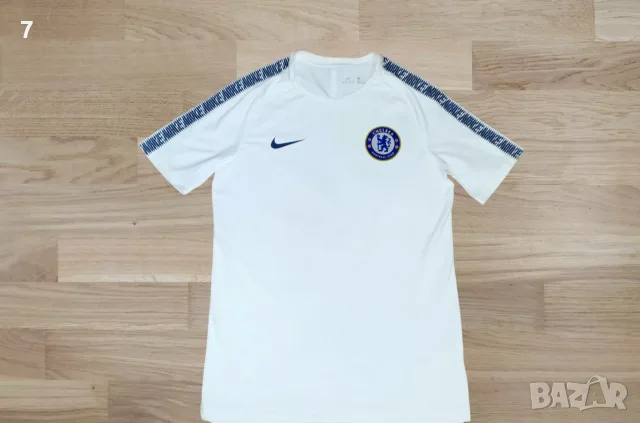 Тениски Bayern Munich Mario Gomez и бяла nike Chelsea london , снимка 9 - Футбол - 55659056