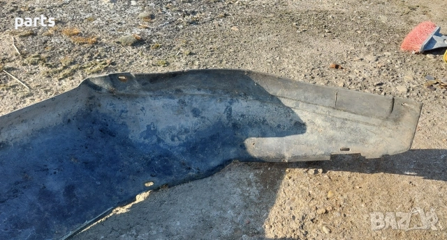 Преден Десен Подкалник VW Пасат 3 - 357809962, снимка 3 - Части - 53990613