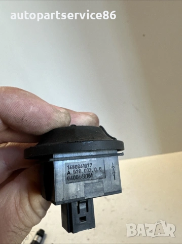Заден превключвател за отопление за Citroen C8 2.2 Hdi (2006) 1488941077, снимка 2 - Части - 54539342