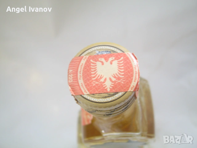 Албански коняк, снимка 5 - Антикварни и старинни предмети - 54391352