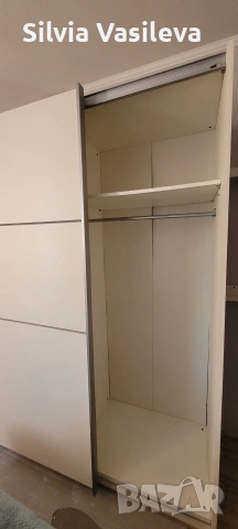 Гардероб с плъзгащи врати в бяло, снимка 9 - Гардероби - 55147758