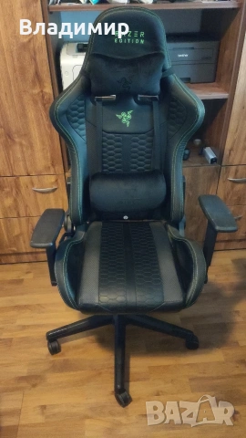 Геймърски стол RAZER