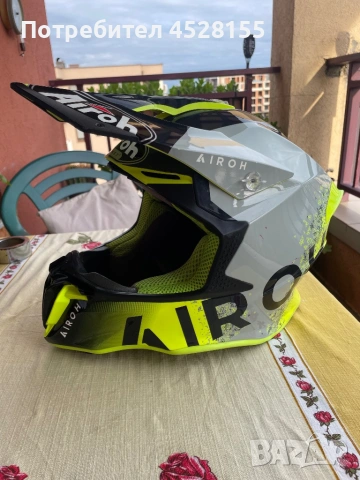Motocross каска Airoh Xs, снимка 3 - Спортна екипировка - 54887748