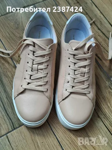 Дамски обувки Tommy Hilfiger, снимка 2 - Маратонки - 55675776