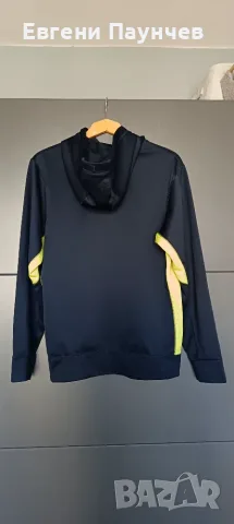 Nike therma fit суичър размер S отличен, снимка 2 - Суичъри - 55417116