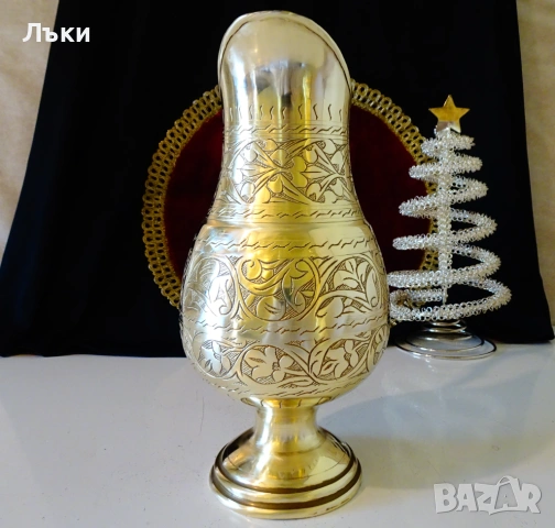 Уникална бронзова кана за вино,релефни орнаменти,позлата. , снимка 3 - Антикварни и старинни предмети - 54556028