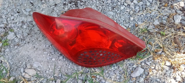Ляв стоп Peugeot 207