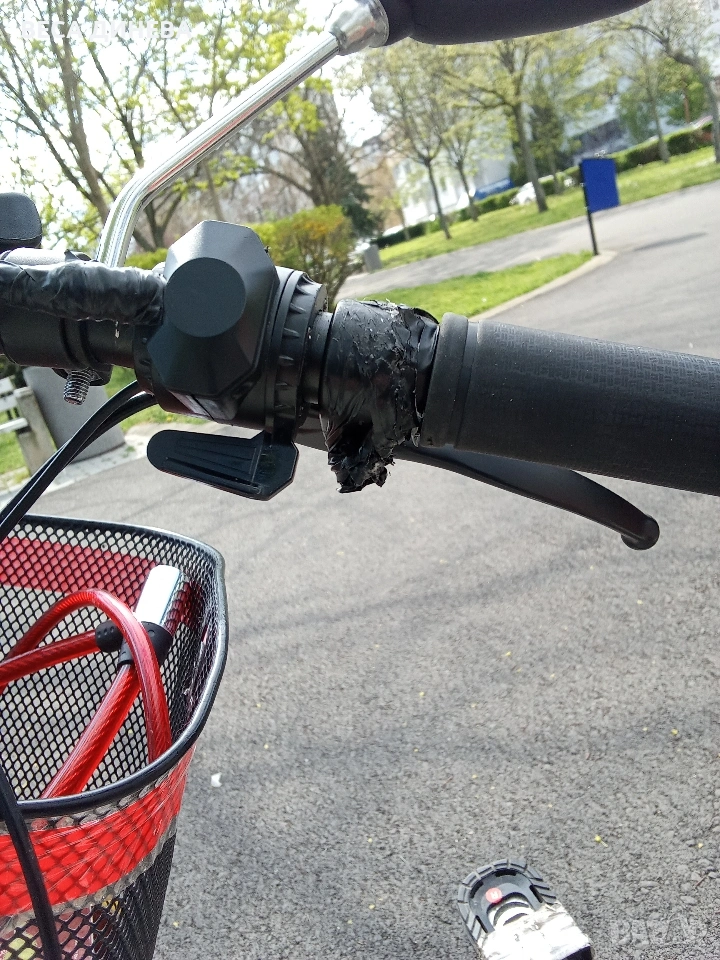 продавам сгъваемо ел колело 20 цола, снимка 1