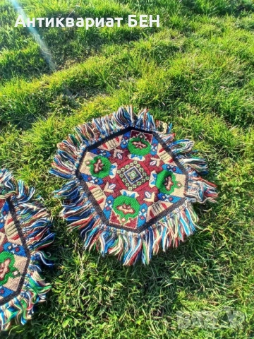 Ръчно тъкани Български килимчета – комплект (4 бр.) 🇧🇬, снимка 5 - Антикварни и старинни предмети - 54116254