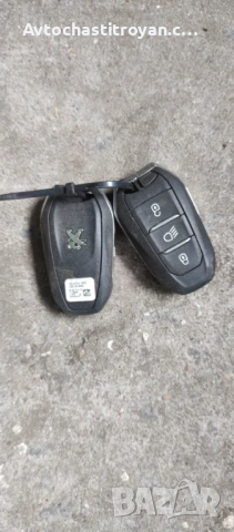 Комплект ключове с честота 433.92Mhz Peugeot 208, 2008, 3008, Citroen C4 - 98 097 814 ZD