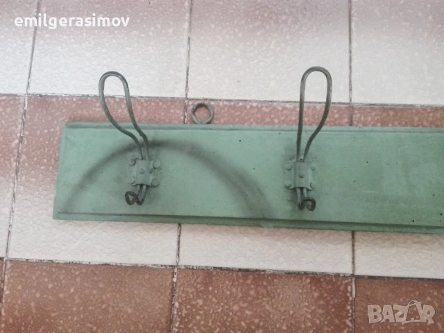 Кантари , везни , дървена закачалка., снимка 13 - Антикварни и старинни предмети - 48916663