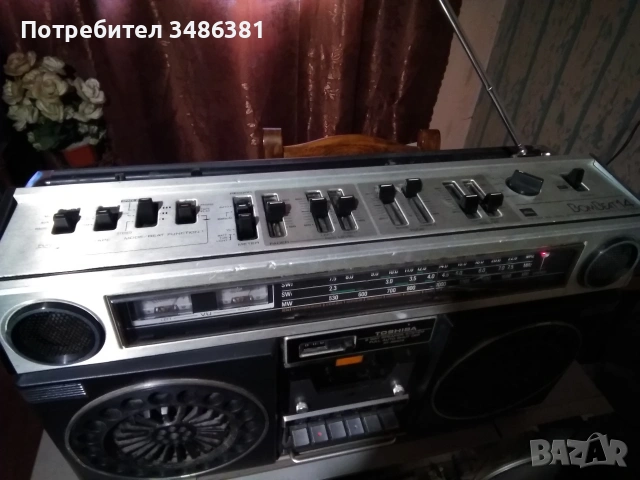 TOSHIBA RT 8840, снимка 3 - Радиокасетофони, транзистори - 54165986