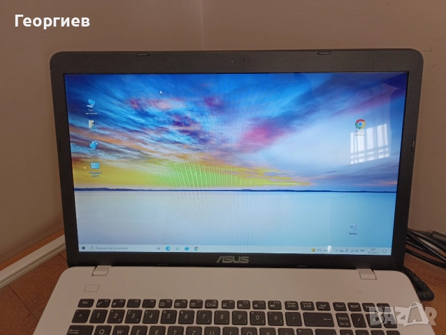 Лаптоп Asus F7515  N3060 / 17,3", снимка 3 - Лаптопи за дома - 54438768