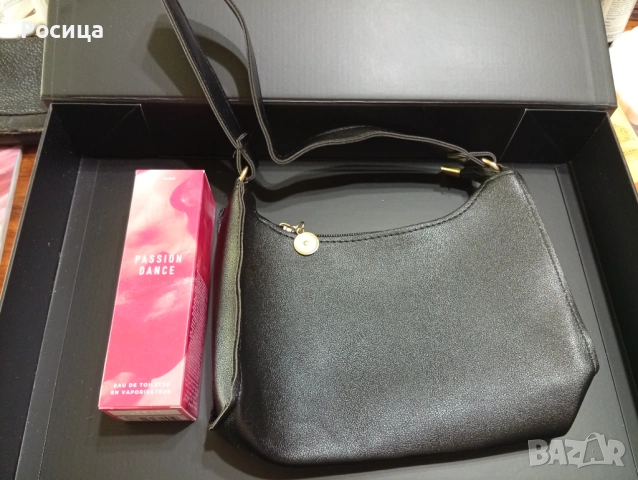 Комплект парфюм Пешън денс с дамска чантичка 