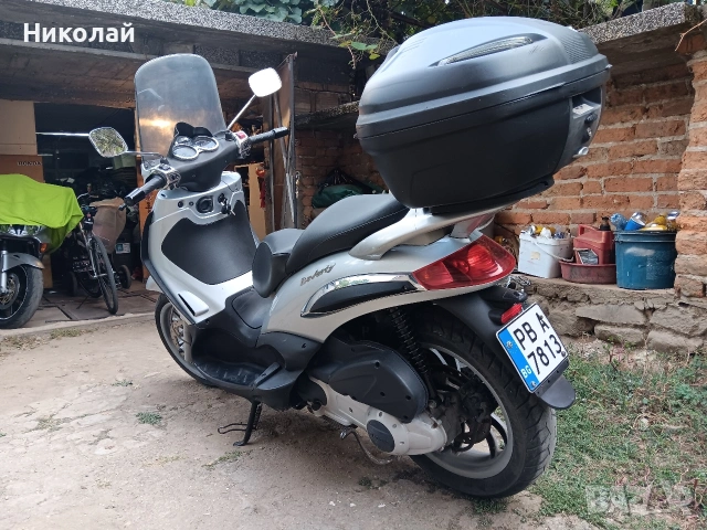 Piaggio Beverly 250, снимка 8 - Мотоциклети и мототехника - 54597339