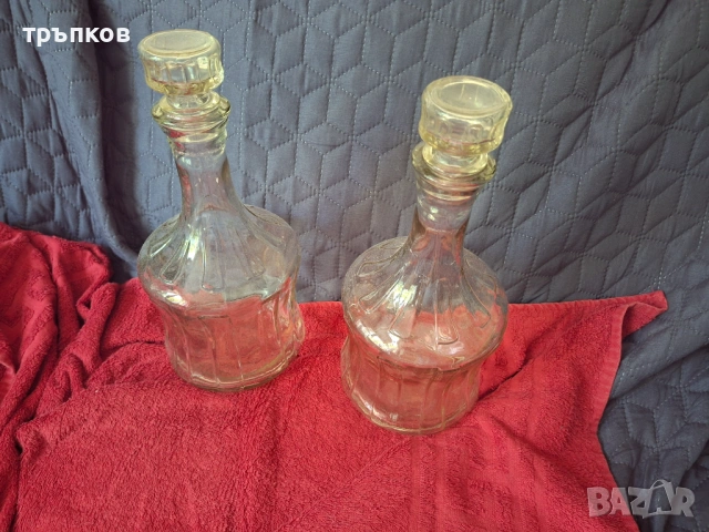 стари стъклени гарафи