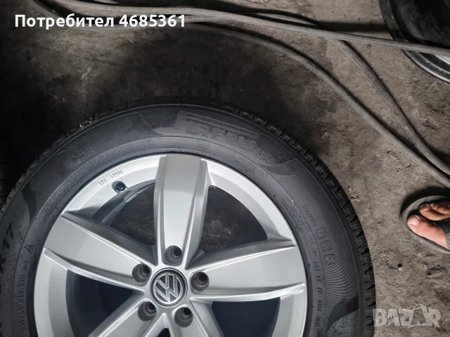 Зимни гуми 215 65 17, снимка 3 - Гуми и джанти - 55407124