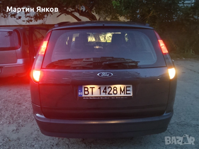 Продавам изключително запазен ford focus 1.6i, бензин., снимка 12 - Автомобили и джипове - 55249889