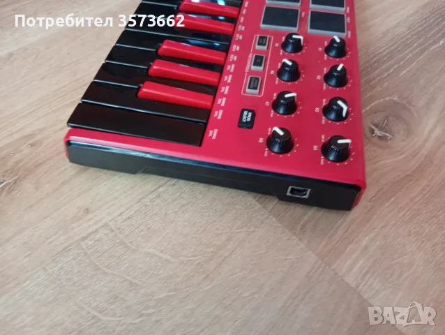 Akai mpk mini usb, снимка 2 - Синтезатори - 55295991