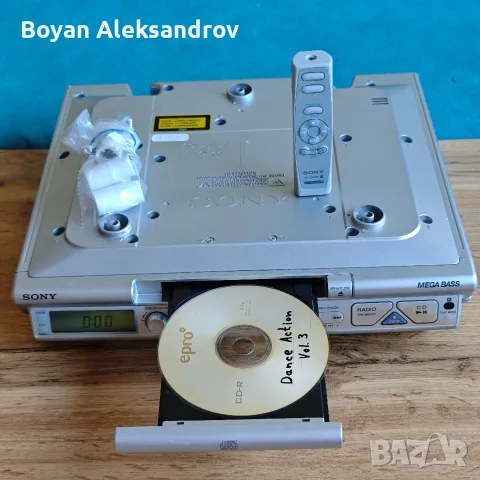 Радио и CD система Sony ICF-CD543RM – С оригинално дистанционно и крепежи
