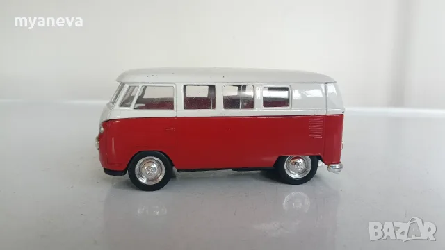 Volkswagen Microbus от 1962 г., метален , произведен от Welly. , снимка 4 - Коли, камиони, мотори, писти - 55409440