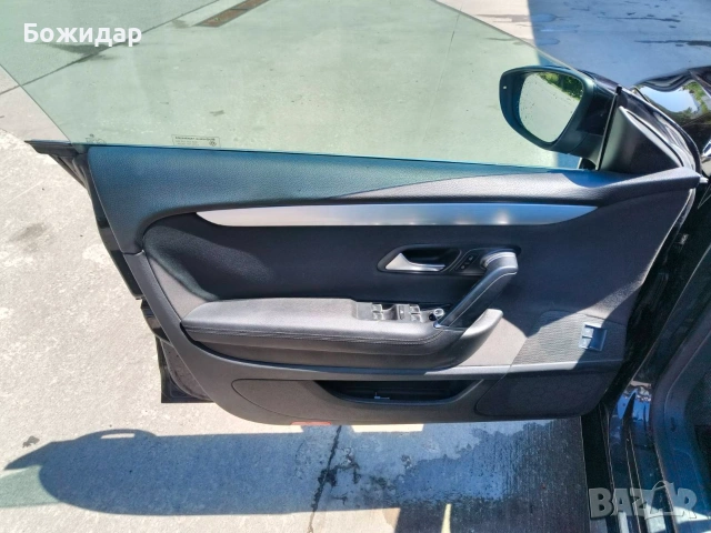 Volkswagen Passat cc , снимка 9 - Автомобили и джипове - 55086821