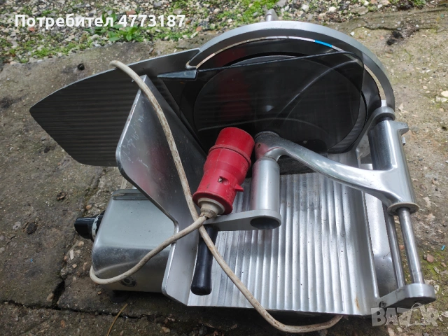 голяма тежка машина за рязане