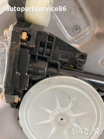 Механизъм за стъклоповдигач с мотор за предна лява врата за Mitsubishi Grandis MR989947 / 062040-222, снимка 3 - Части - 54749044