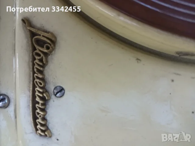 Куфарен,много стар, красив грамофон Юбилейни, снимка 3 - Грамофони - 55649455