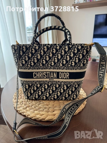 Продавам чанта Диор, снимка 3 - Чанти - 54354996