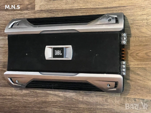 JBL Усилвател 1500 W 